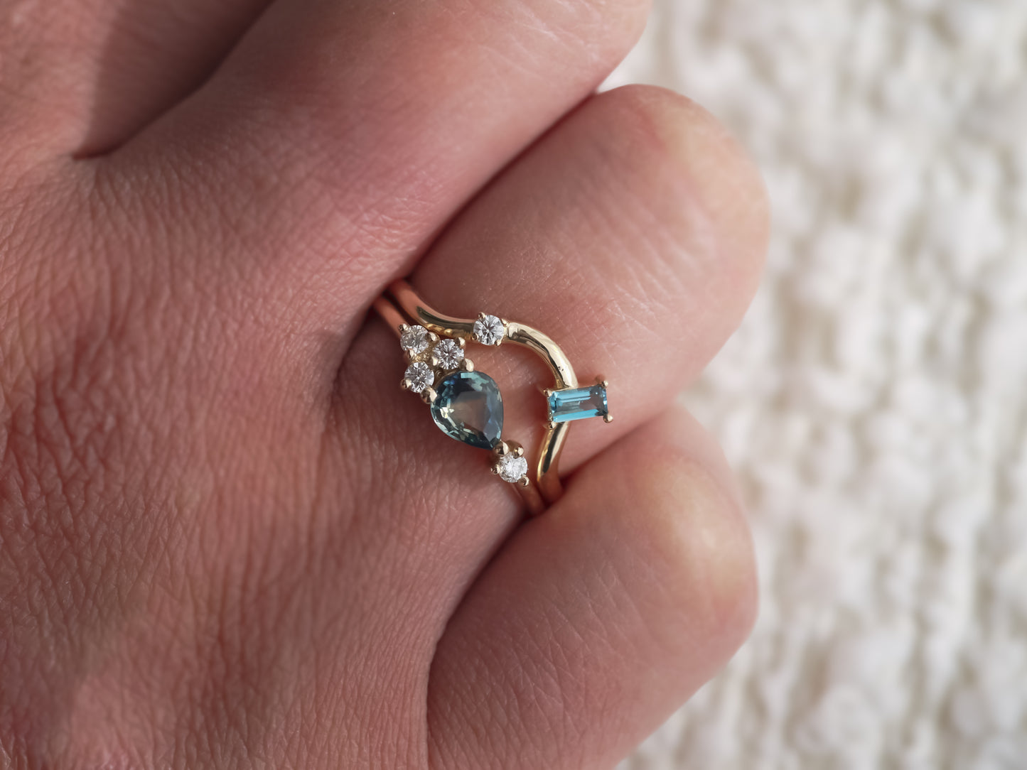 NAIADES Cluster Ring - Sapphire & Lab Diamonds