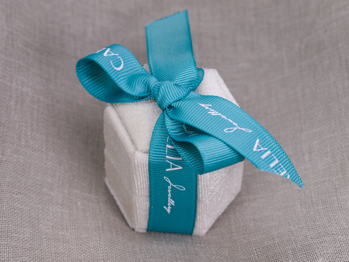 ARTEFACT Raw & Faceted Toi et Moi Ring