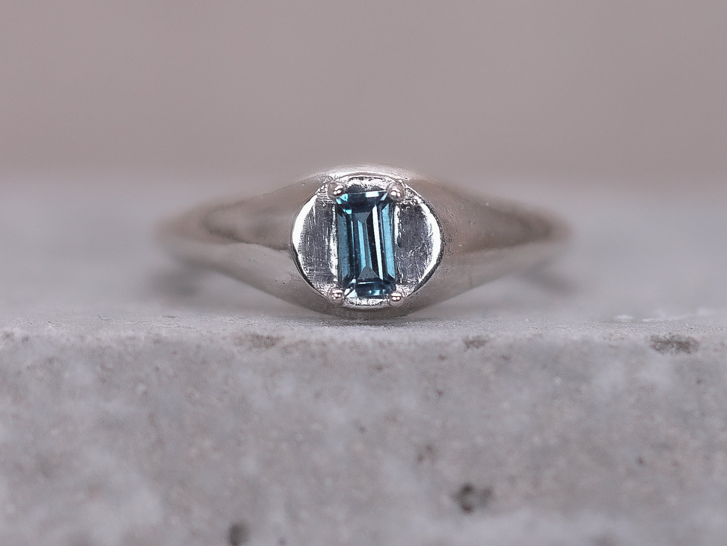 EYE OF THE BEHOLDER Signet Ring - London Blue Topaz