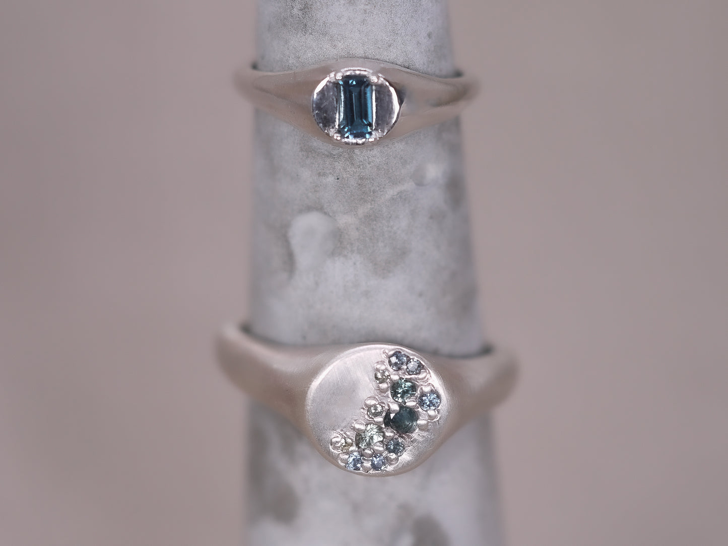 EYE OF THE BEHOLDER Signet Ring - London Blue Topaz