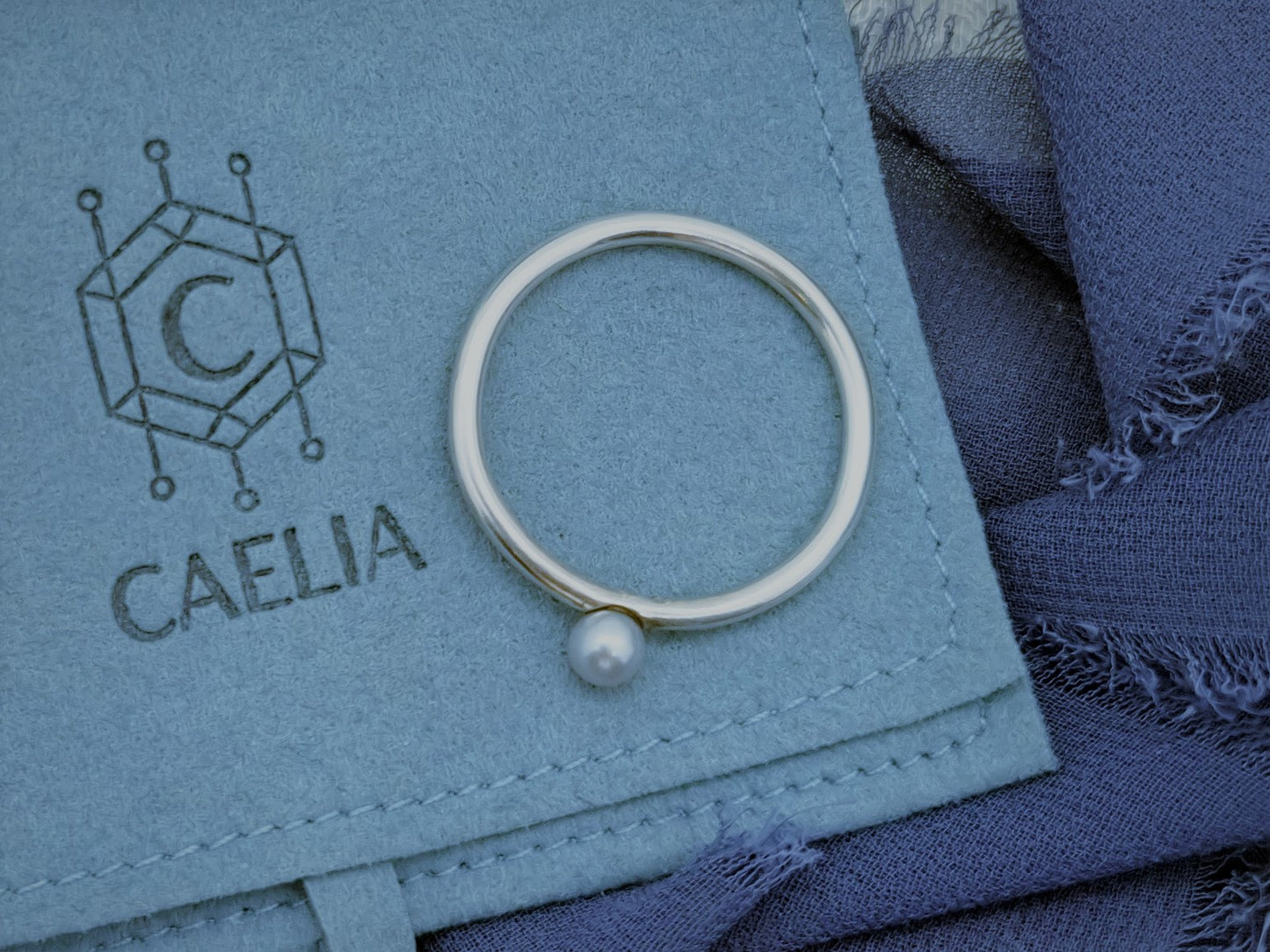 URSULA with Grey Freshwater Pearl