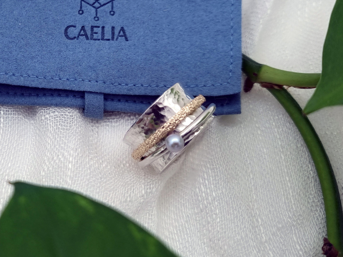 ANDRINA Spinner Ring - 9k Gold