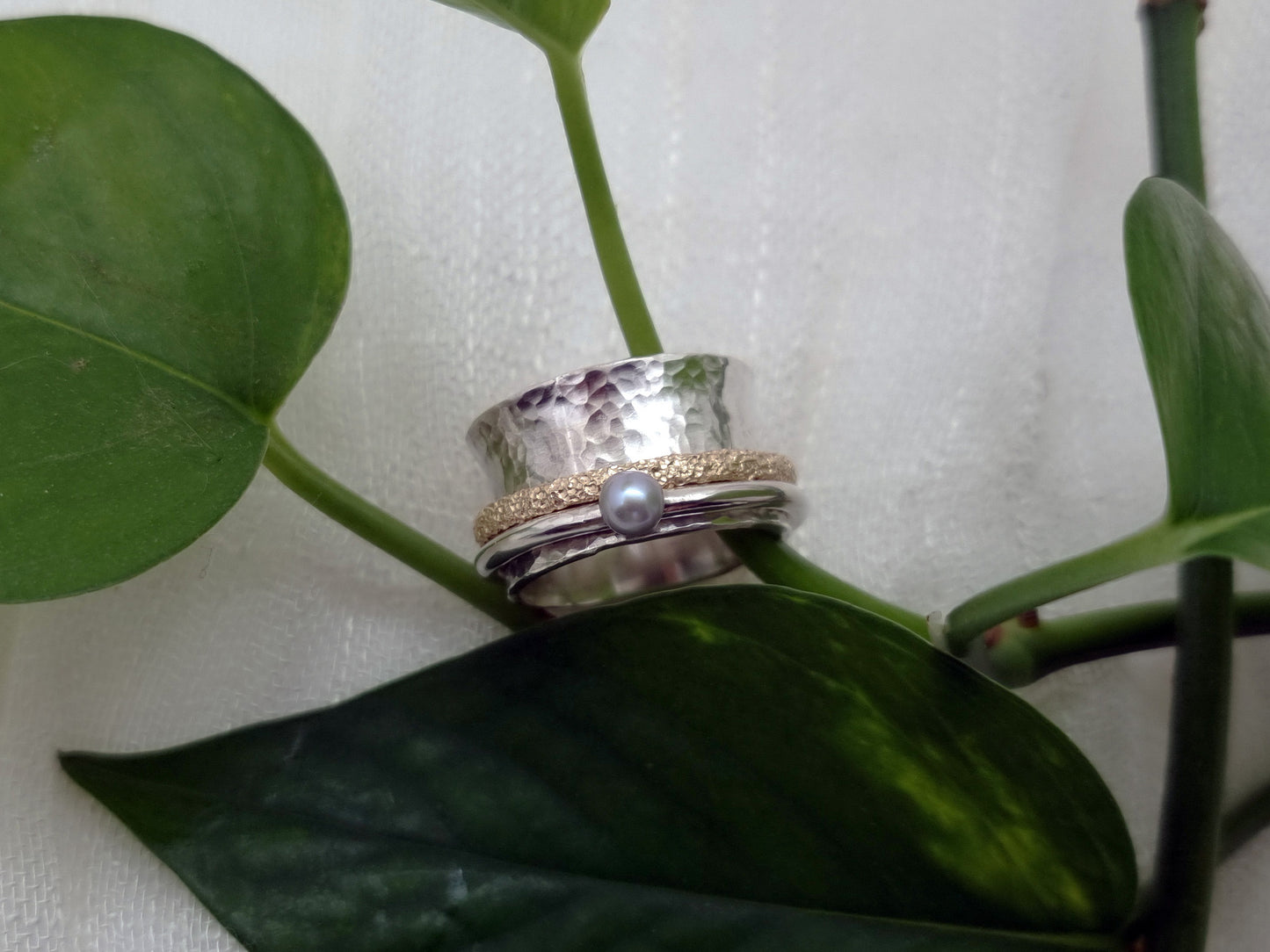 ANDRINA Spinner Ring - 9k Gold