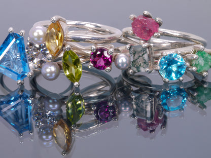 LUCIA Duet Ring - Peridot Marquise & Grey Freshwater Pearl