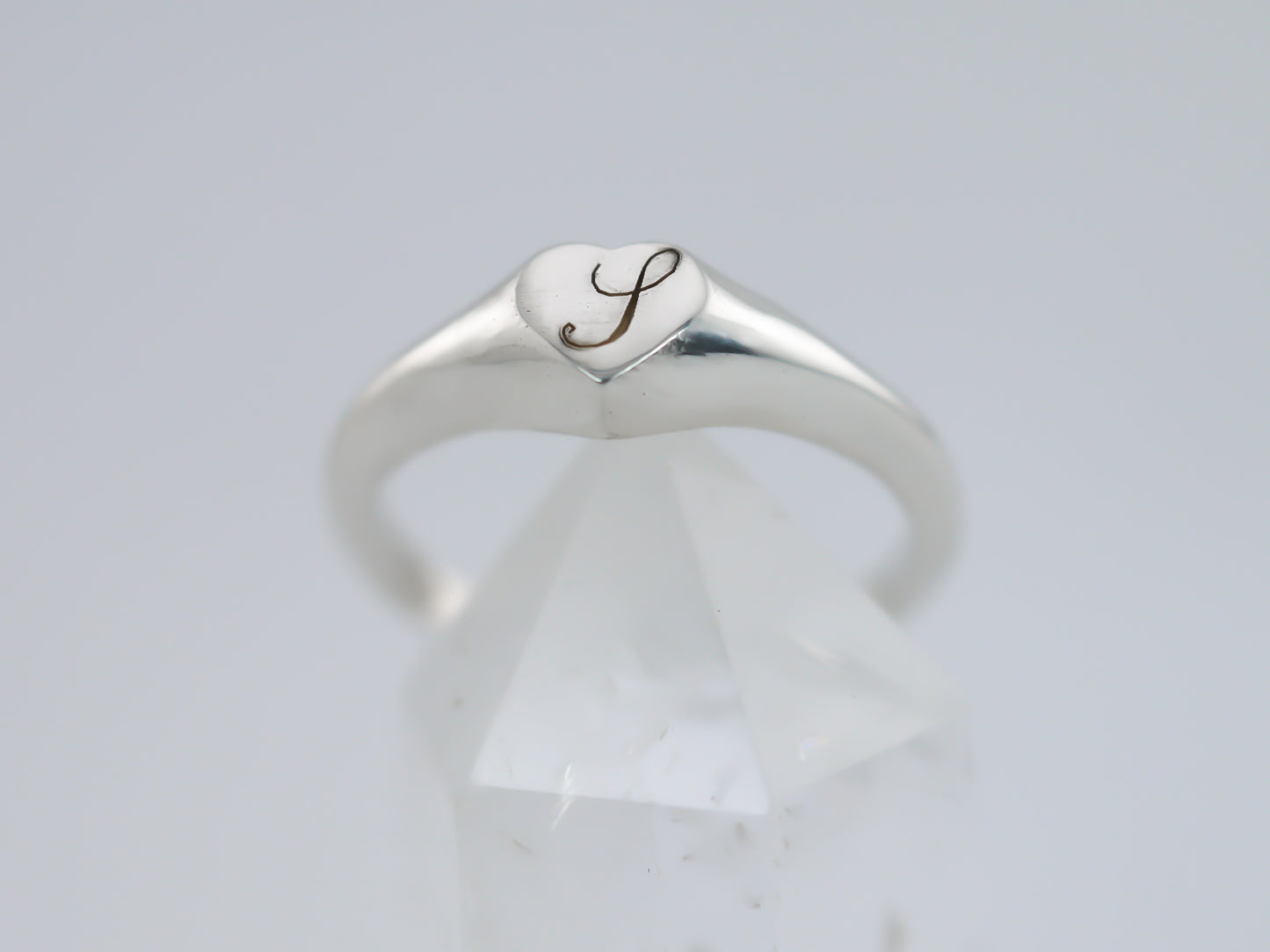 Dainty Heart Signet Ring - Personalised Initial