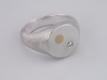 HELIOS Signet Ring with Moissanite - Sterling Silver & 9k Yellow Gold
