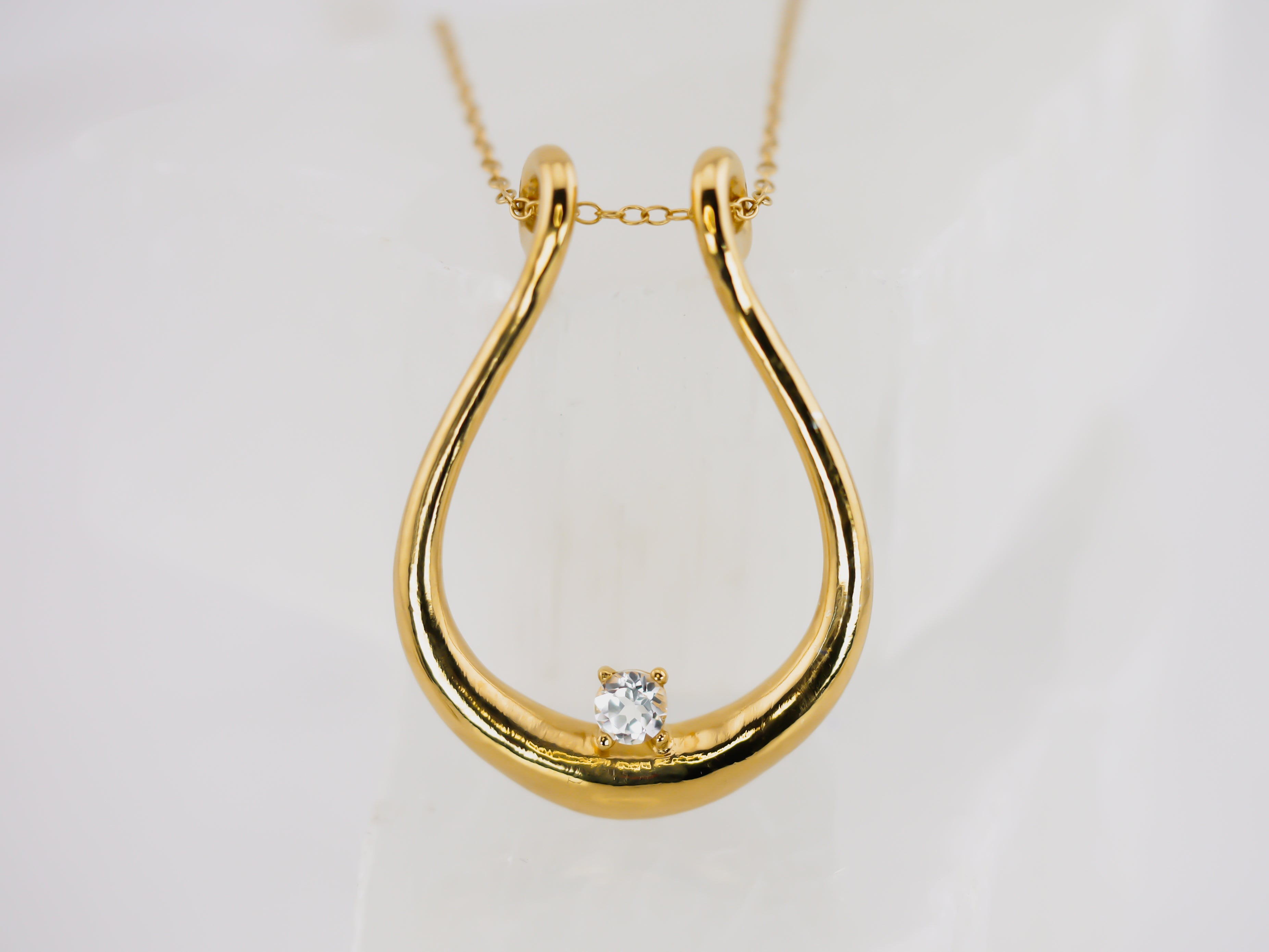 MEDEA II Ring Holder Necklace - White Topaz