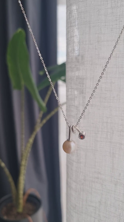 DROPS OF JUPITER Necklace - Freshwater Pearl & Garnet