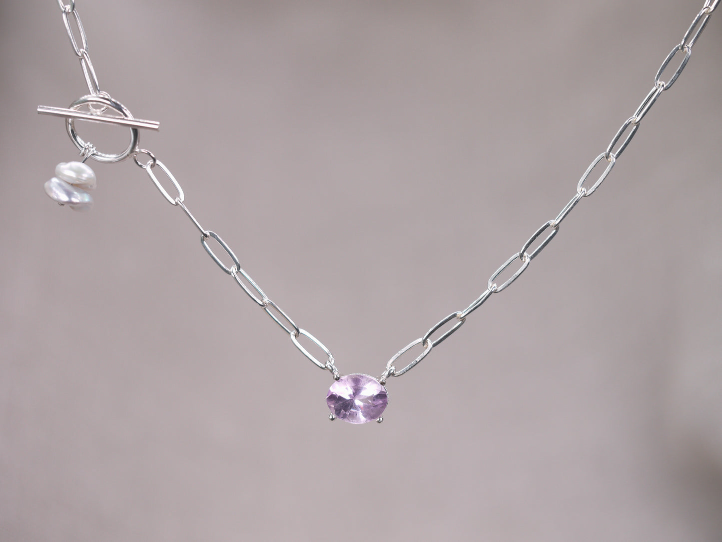 AMETHYSTOS Toggle Choker Necklace with Keshi Pearls