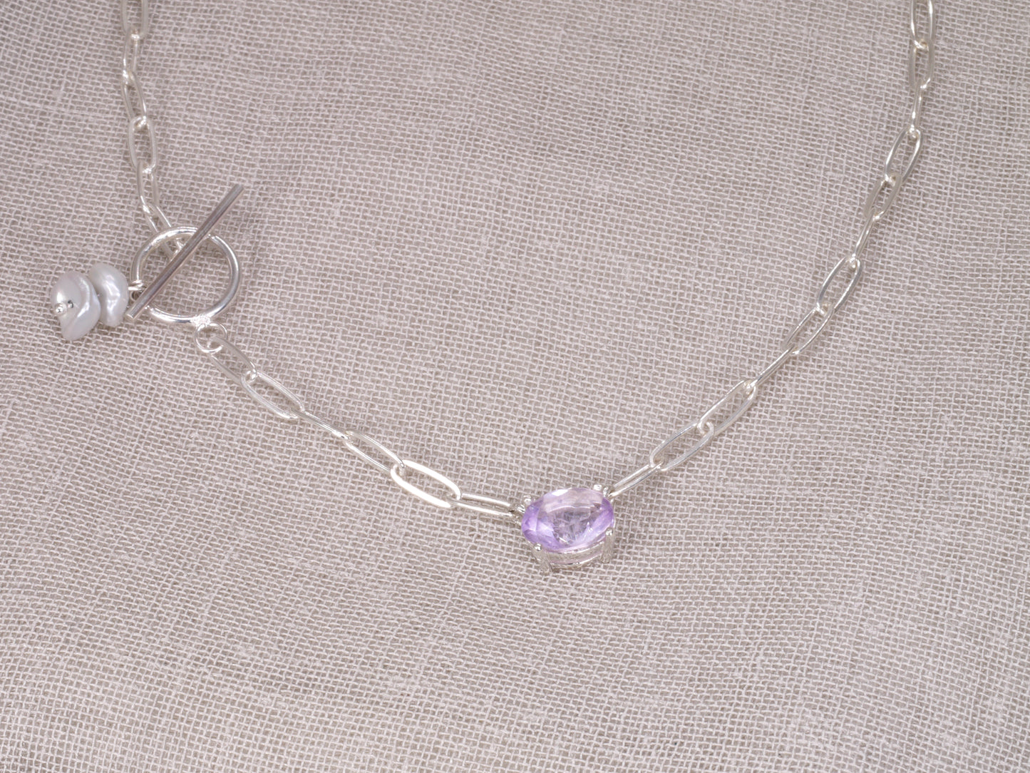 AMETHYSTOS Toggle Choker Necklace with Keshi Pearls