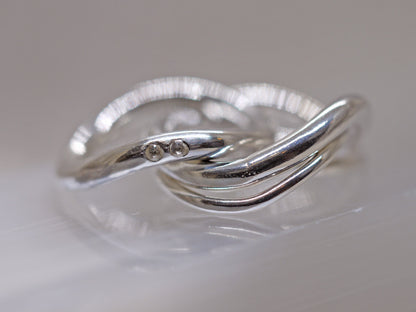 KYMA Solo Wave Ring - Regular 2mm
