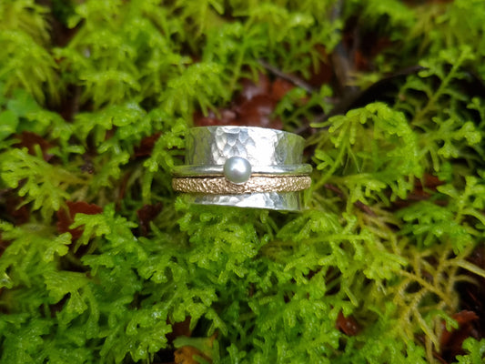 ANDRINA Spinner Ring - 9k Gold