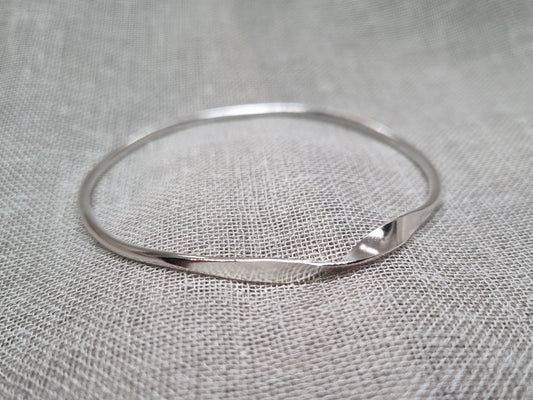 Hybrid MOBIUS Bangle