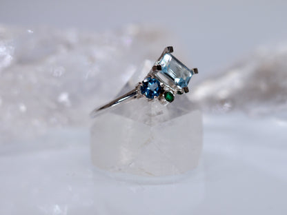 ESMERALDA Cluster Ring - Sky Blue Topaz
